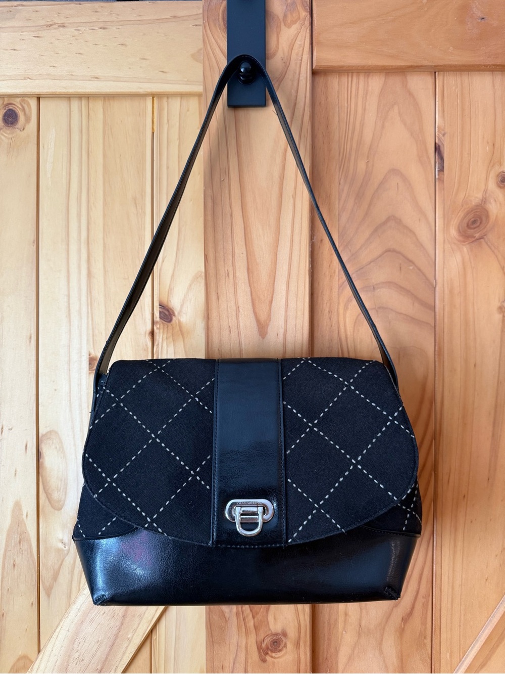 Liz Claiborne Black Quilted Shoulder Bag
